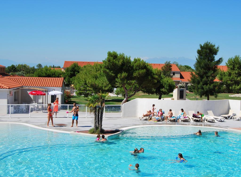Lagrange Grand Bleu Vacances - Residence Le Mas De Torreilles Buitenkant foto